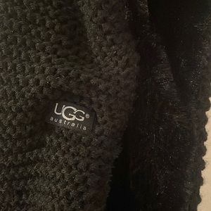 Black UGG infinity scarf, fur lined. Super discounted, has a pull